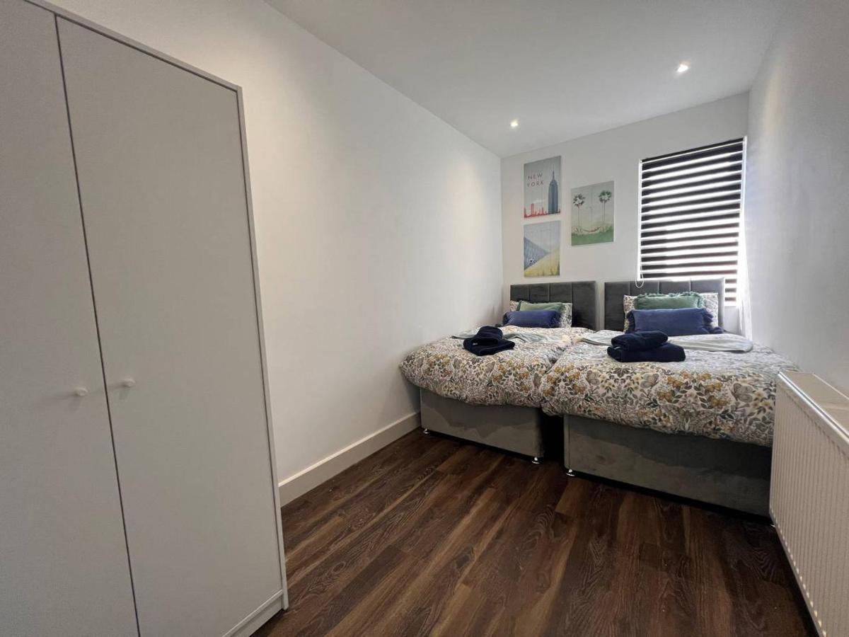 Star London Finchley Road 2-Bed Residence Bagian luar foto